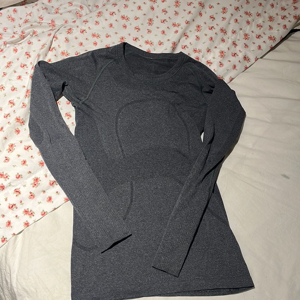 lululemon swiftly tech long sleeve grey